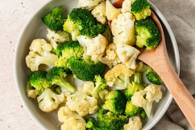 Foto de receta de brócoli y coliflor