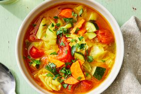 Sopa de verduras curativa